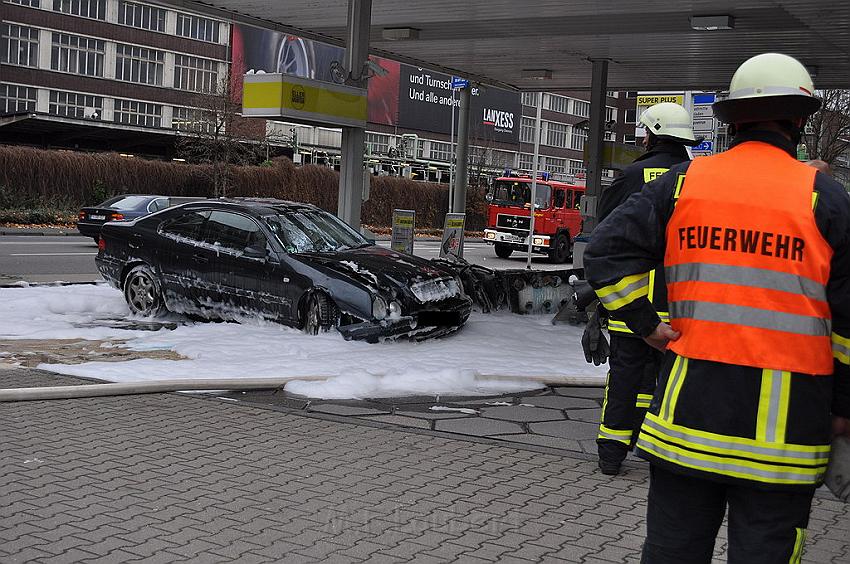 Tanksaeule umgefahren in Leverkusen P35.JPG